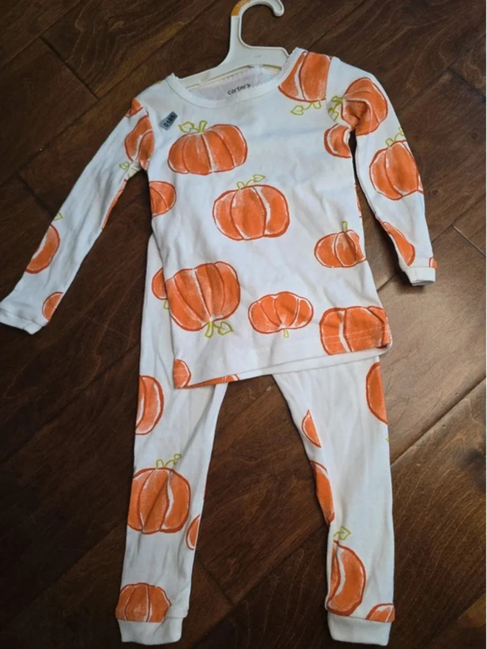 18m nwot halloween pajamas from carter's item, 185G6